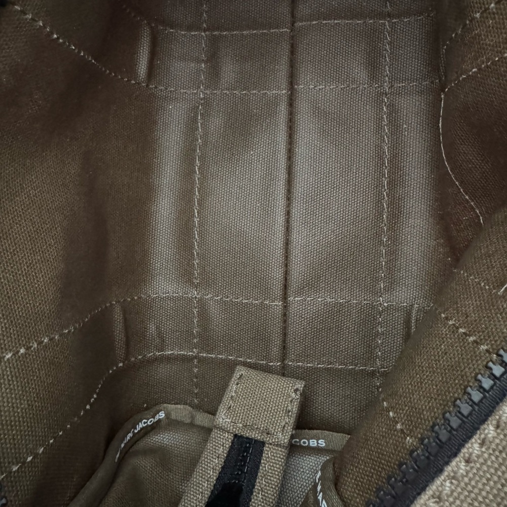 Marc Jacobs 'The Tote Bag' Canvas Tote in green - Picture 4 of 8